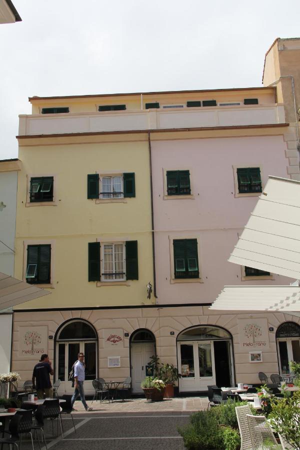 Hotel Melograno Spotorno Buitenkant foto