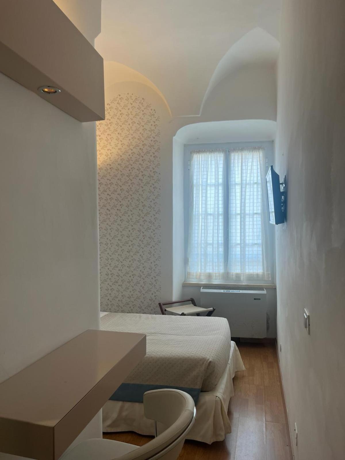 Hotel Melograno Spotorno Buitenkant foto