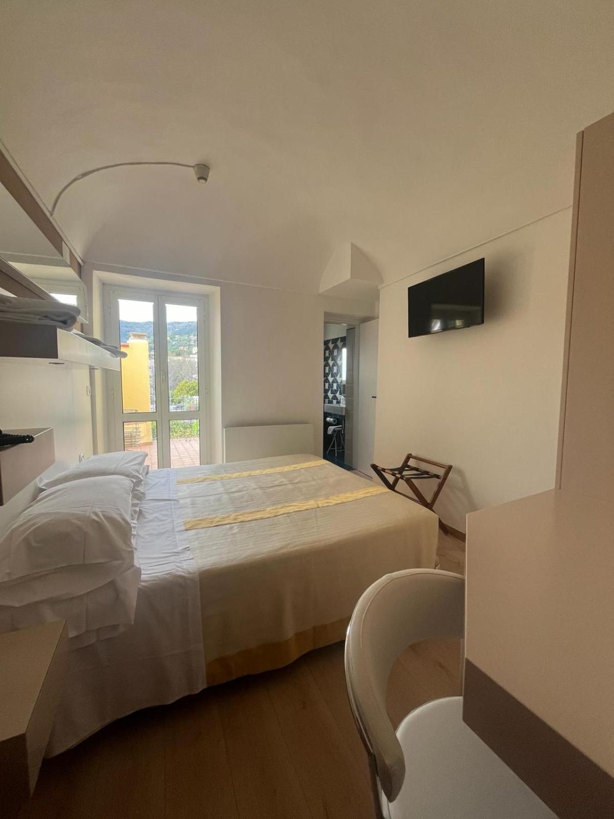 Hotel Melograno Spotorno Buitenkant foto